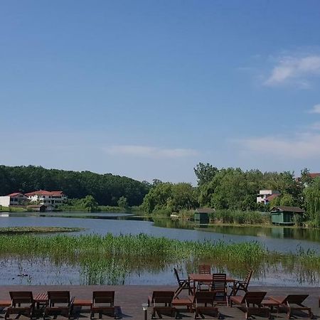 Snagov Lake Suites Экстерьер фото